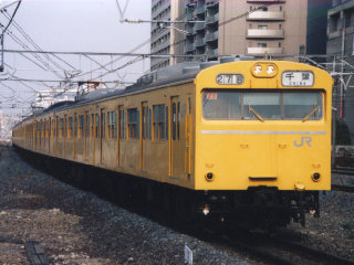 錦糸町に到着する626Bミツ23 (86KB)